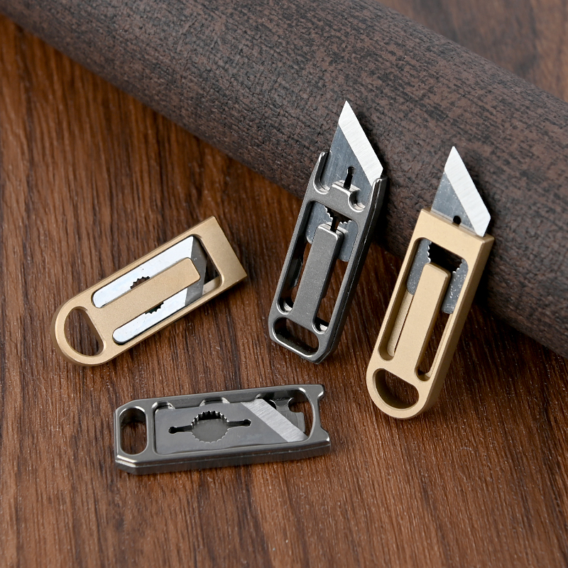 Titanium Alloy Mini Knife Shar - Letter Opener Brass recensione e prezzo