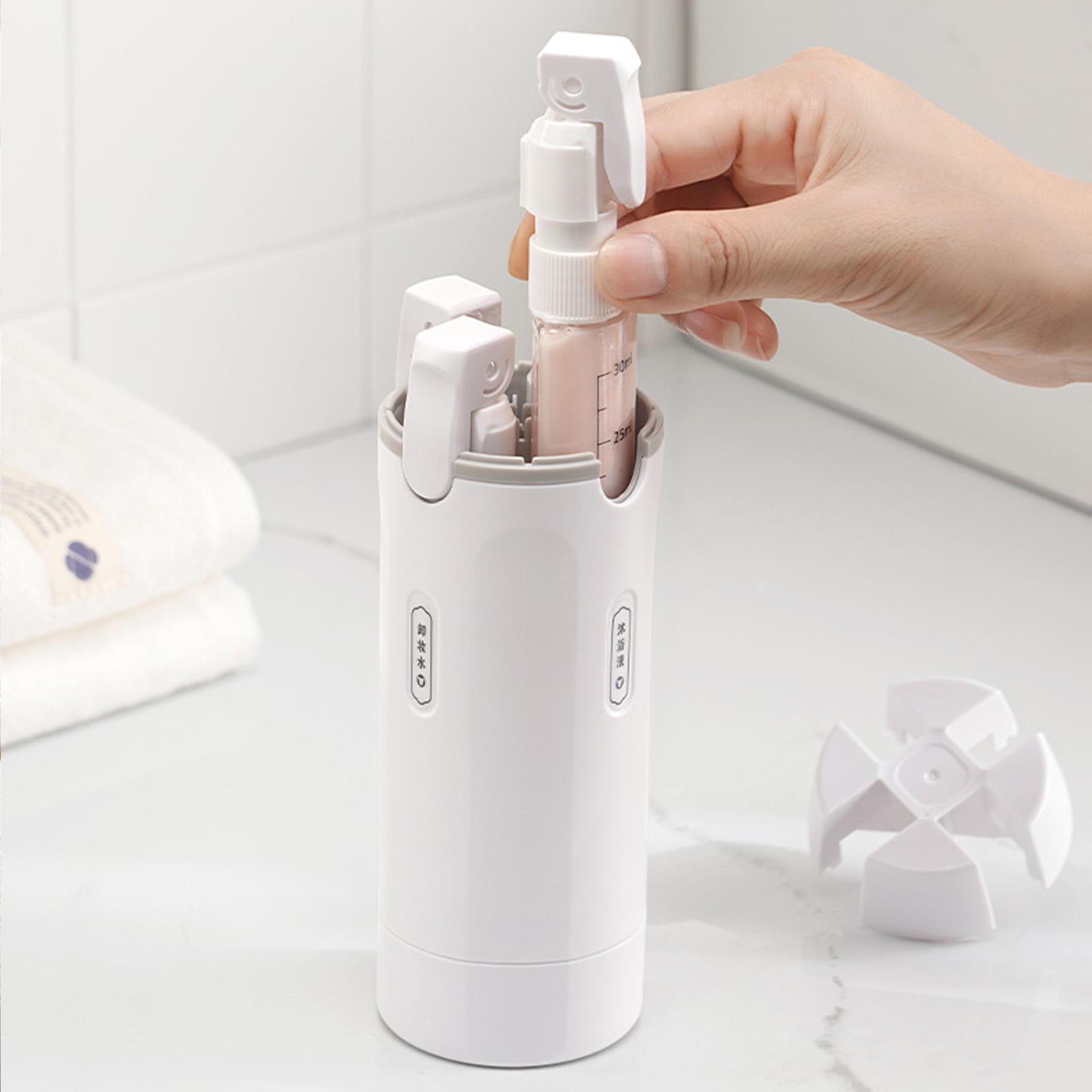4-in-1 Travel Liquid Dispenser - Gel Refill Pack recensione e prezzo