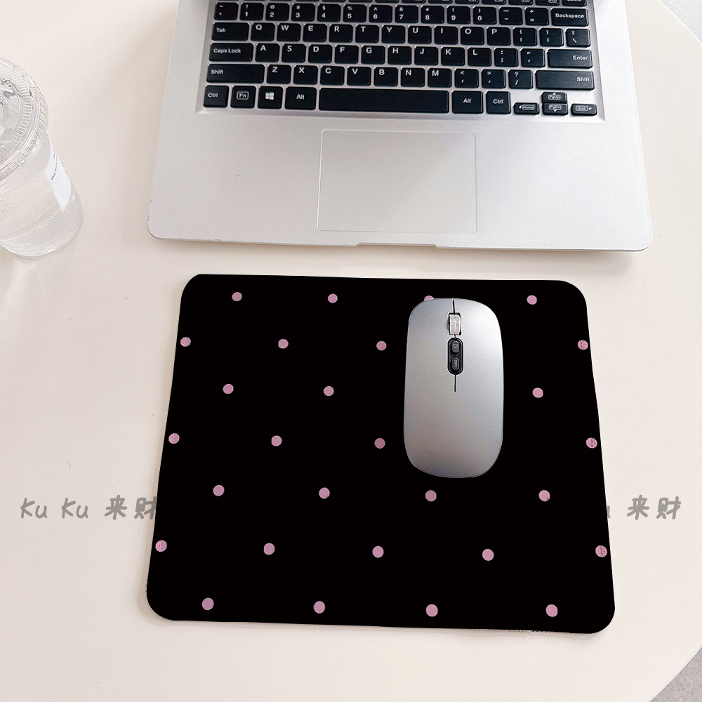 Polka Dots Black Leather Desk  - Leather Desk Pad recensione e prezzo